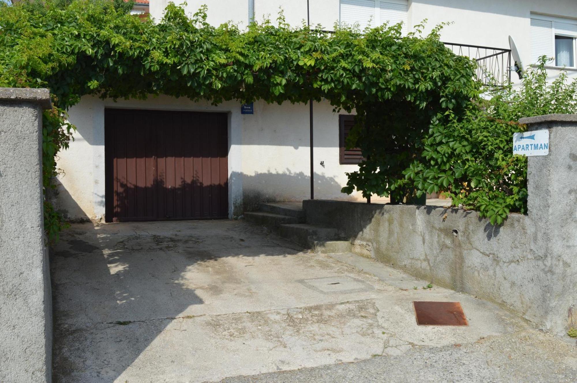 Seka Apartment *